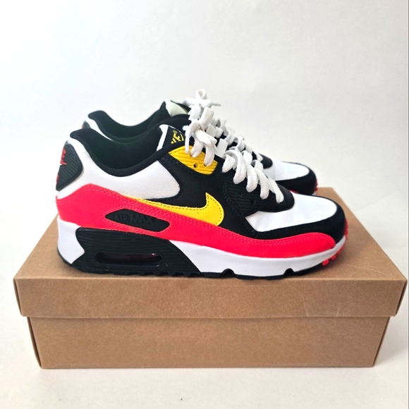 Nike Air Max 90 Crimson